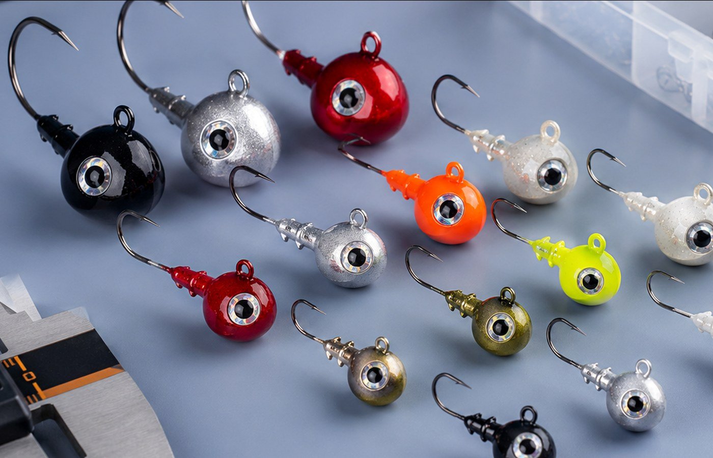 Jig heads and lead jigs